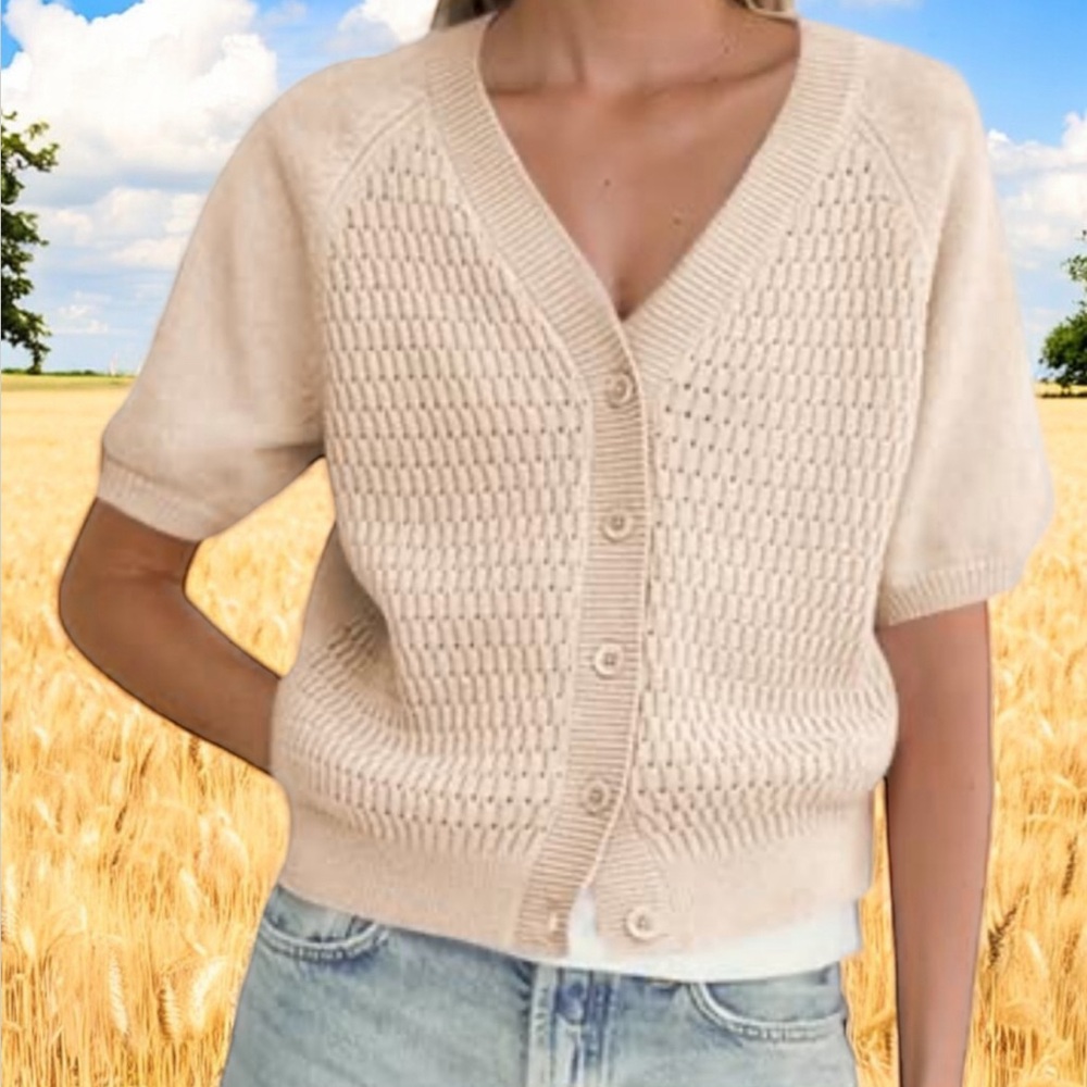 Dokotoo size large NWT short sleeve button up sweater cardigan